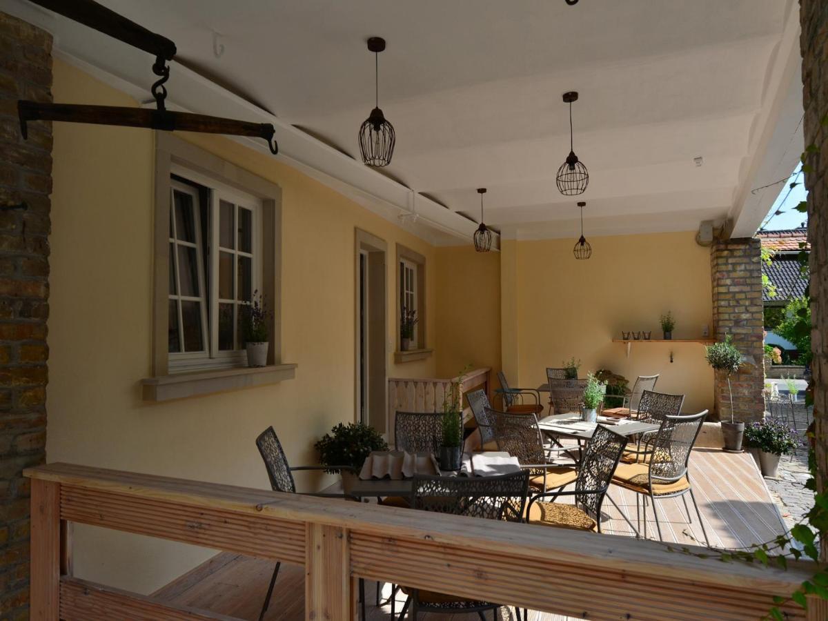 Gaestehaus & Weingut Gehrig Weisenheim am Sand Exteriér fotografie