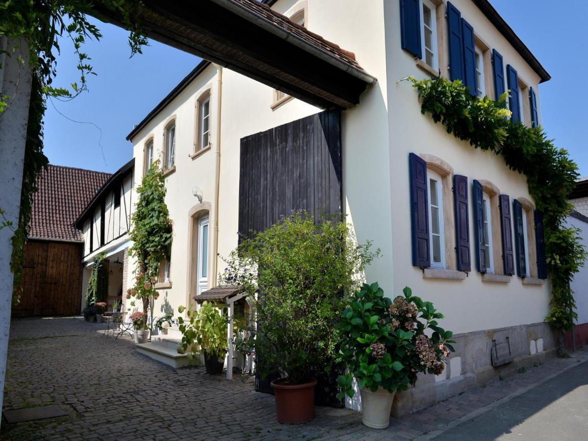Gaestehaus & Weingut Gehrig Weisenheim am Sand Exteriér fotografie