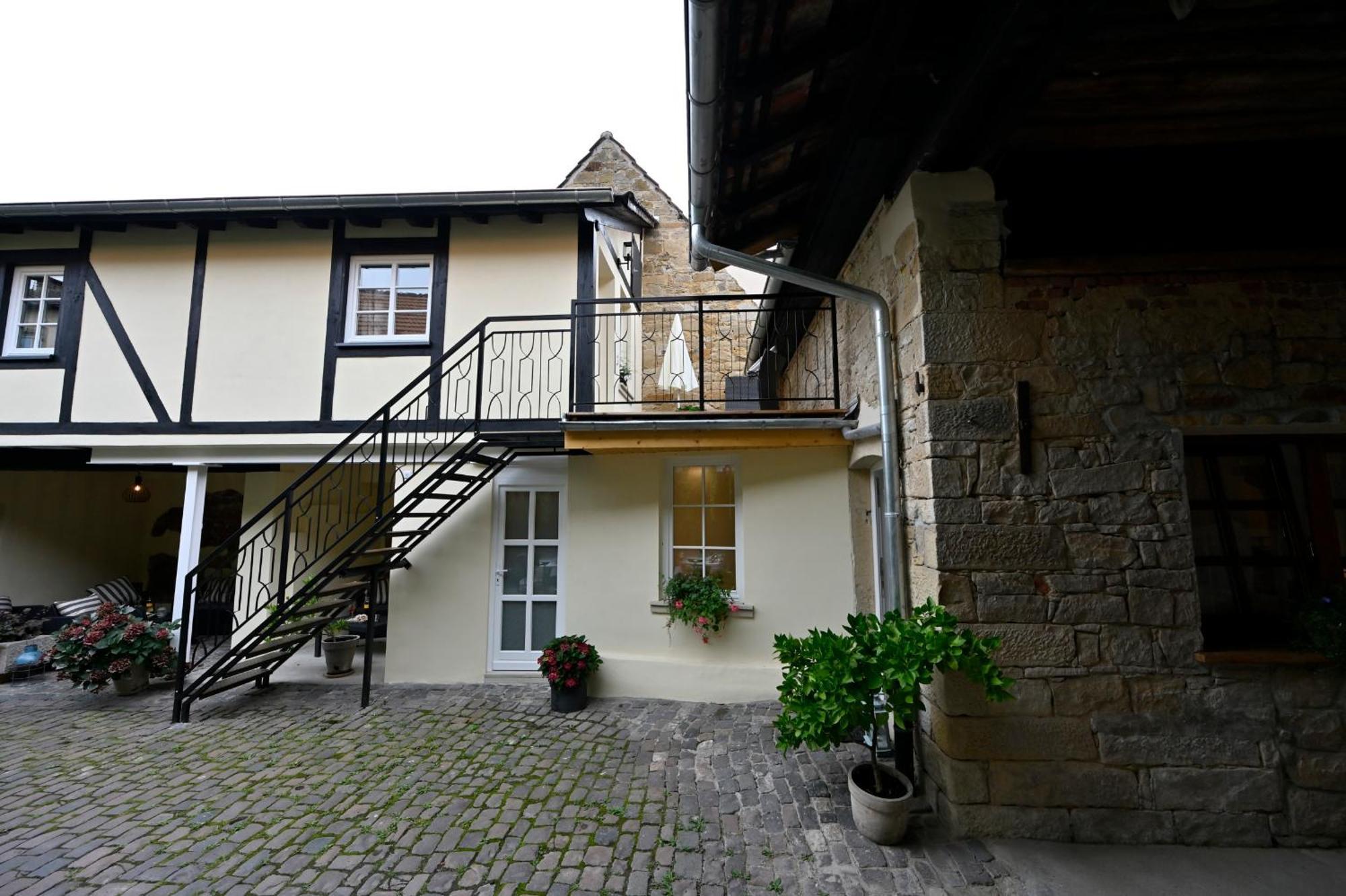 Hotel Gastehaus & Weingut Gehrig Weisenheim am Sand Pokoj fotografie