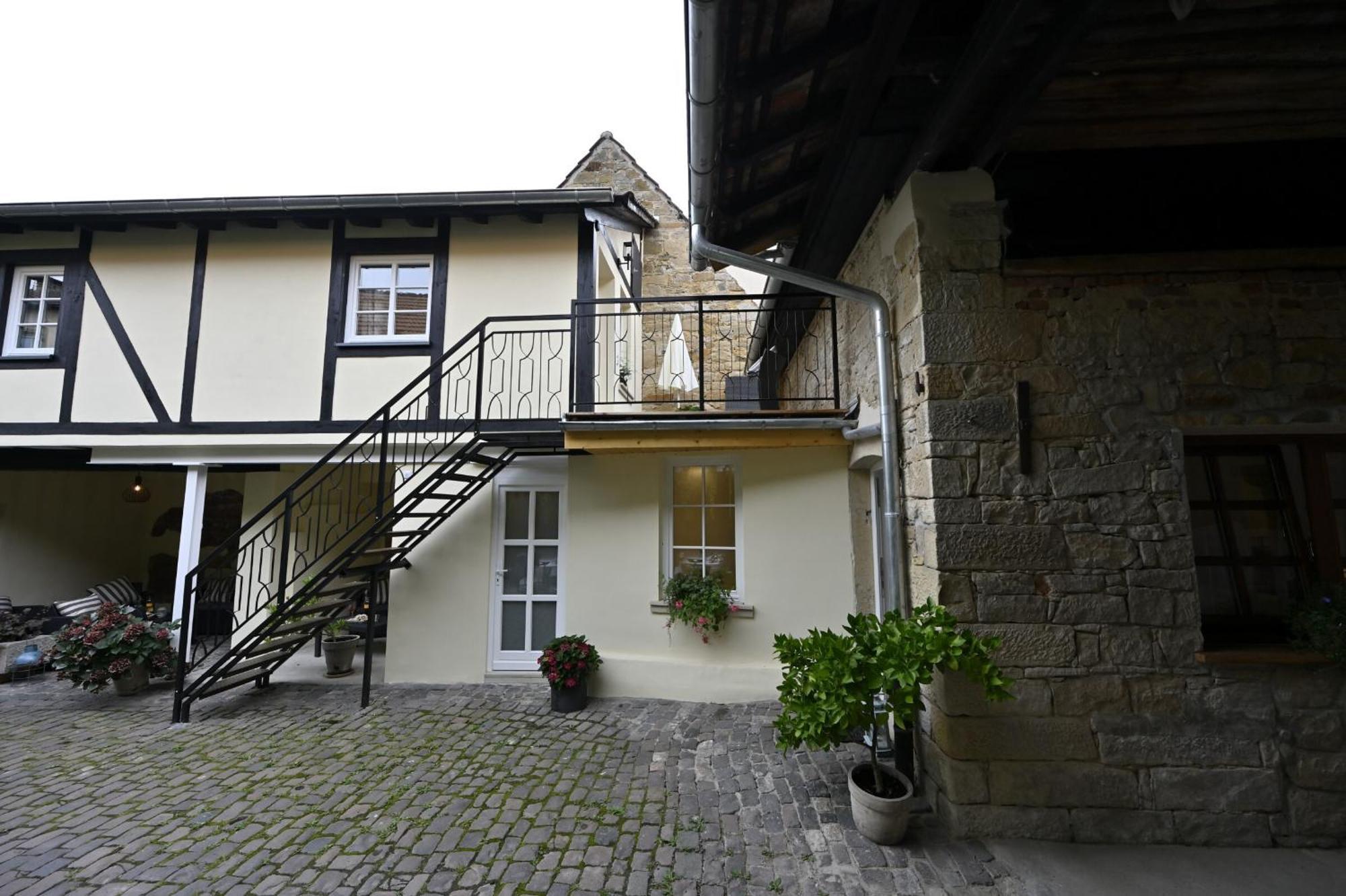 Gaestehaus & Weingut Gehrig Weisenheim am Sand Pokoj fotografie