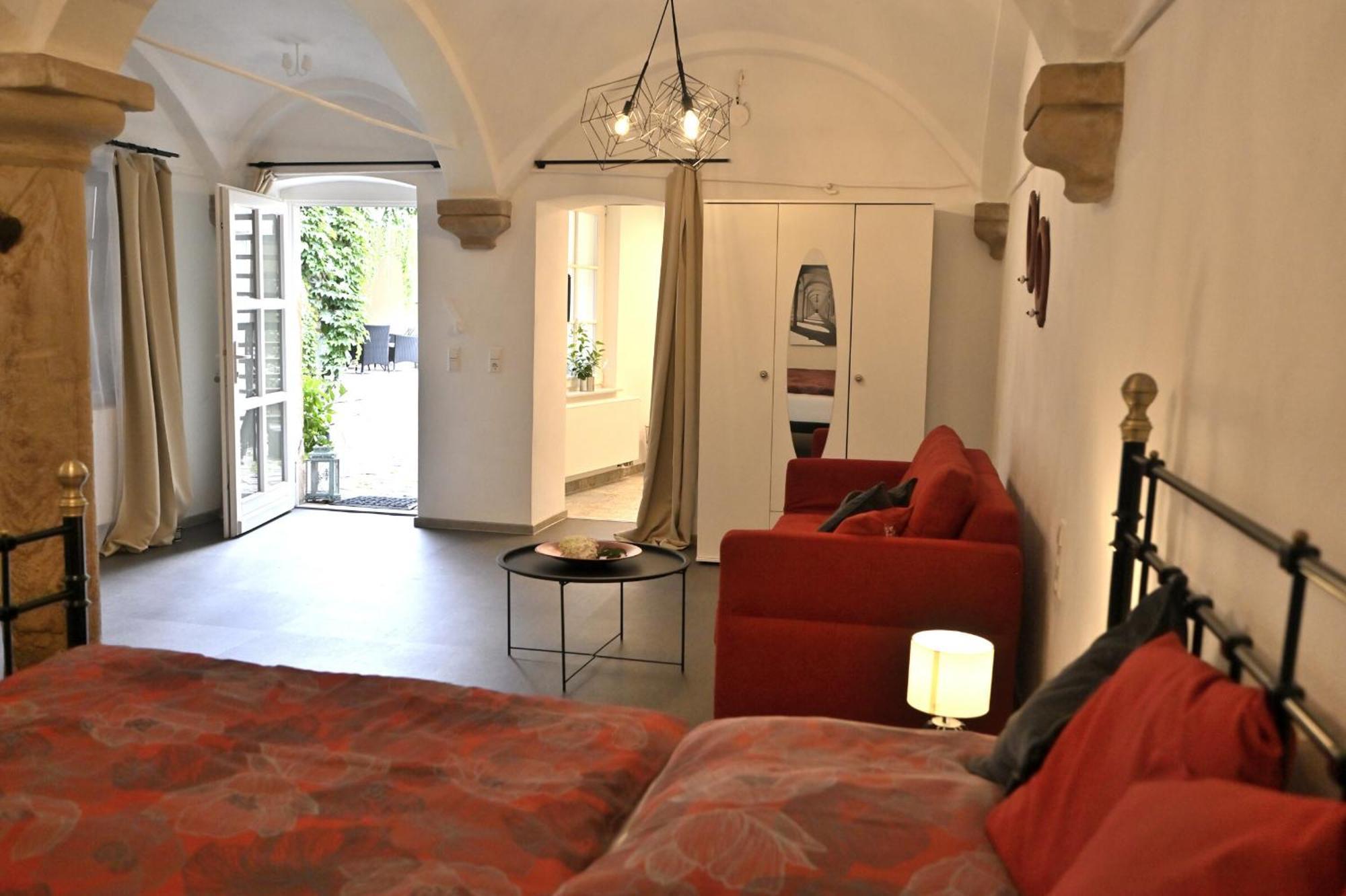 Gaestehaus & Weingut Gehrig Weisenheim am Sand Pokoj fotografie